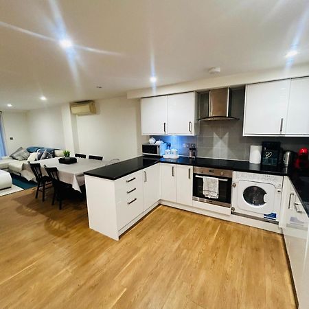 Modern 2 Bed 2 Bath Apartment With Outdoor Space Hyde Park London Exterior photo