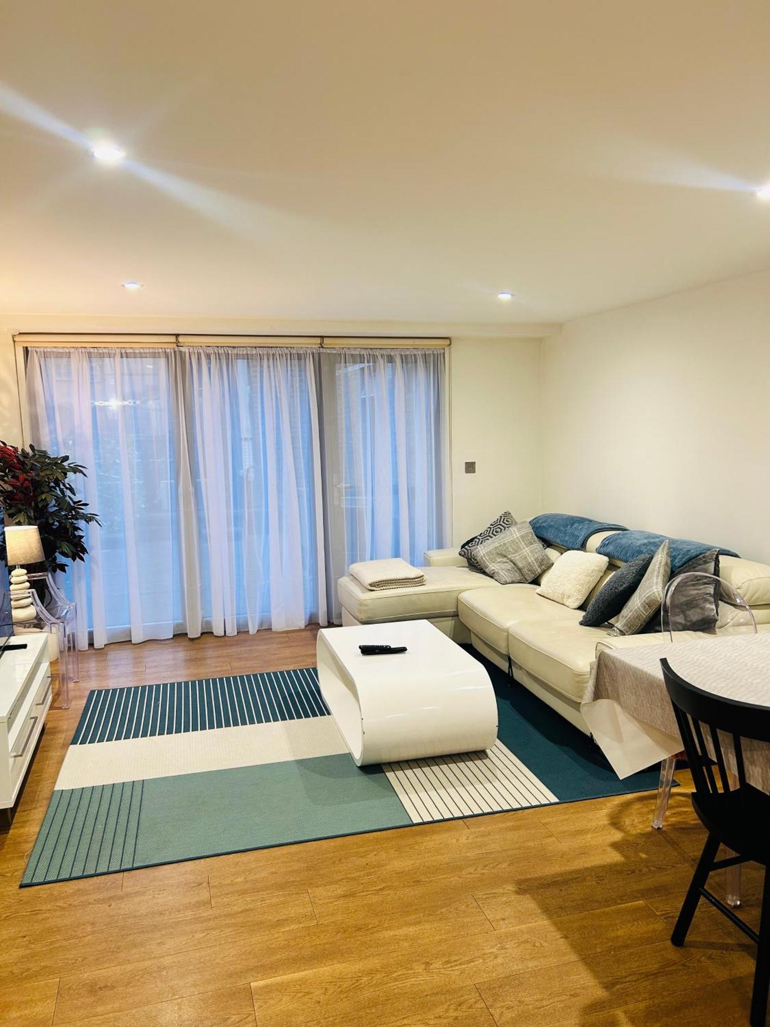 Modern 2 Bed 2 Bath Apartment With Outdoor Space Hyde Park London Exterior photo